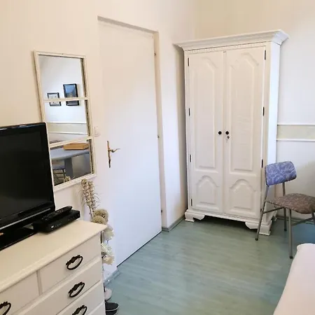 Apartment Studio Apartma Arko